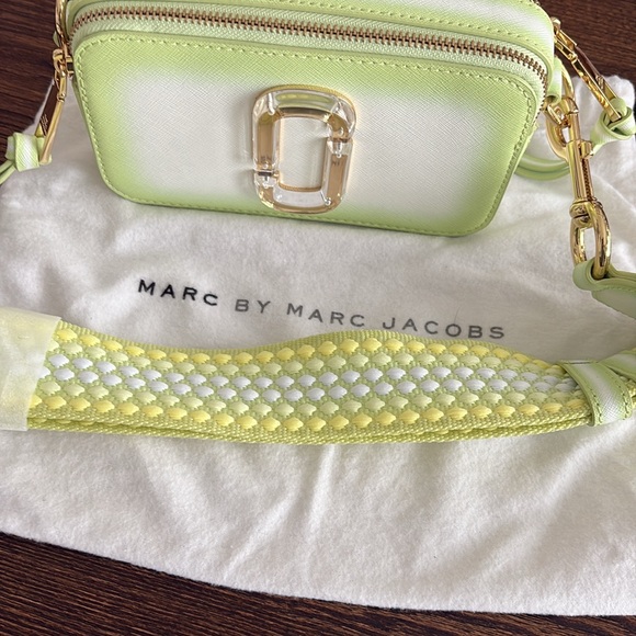 NWT Marc Jacobs Snapshot Fluoro Edge Crossbody Neon Green Woven Strap w/ Dustbag - Picture 12 of 13
